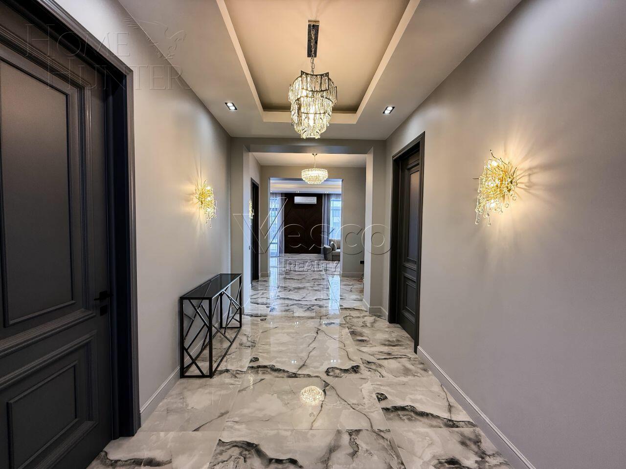 2-этажный коттедж 306 м² с отделкой