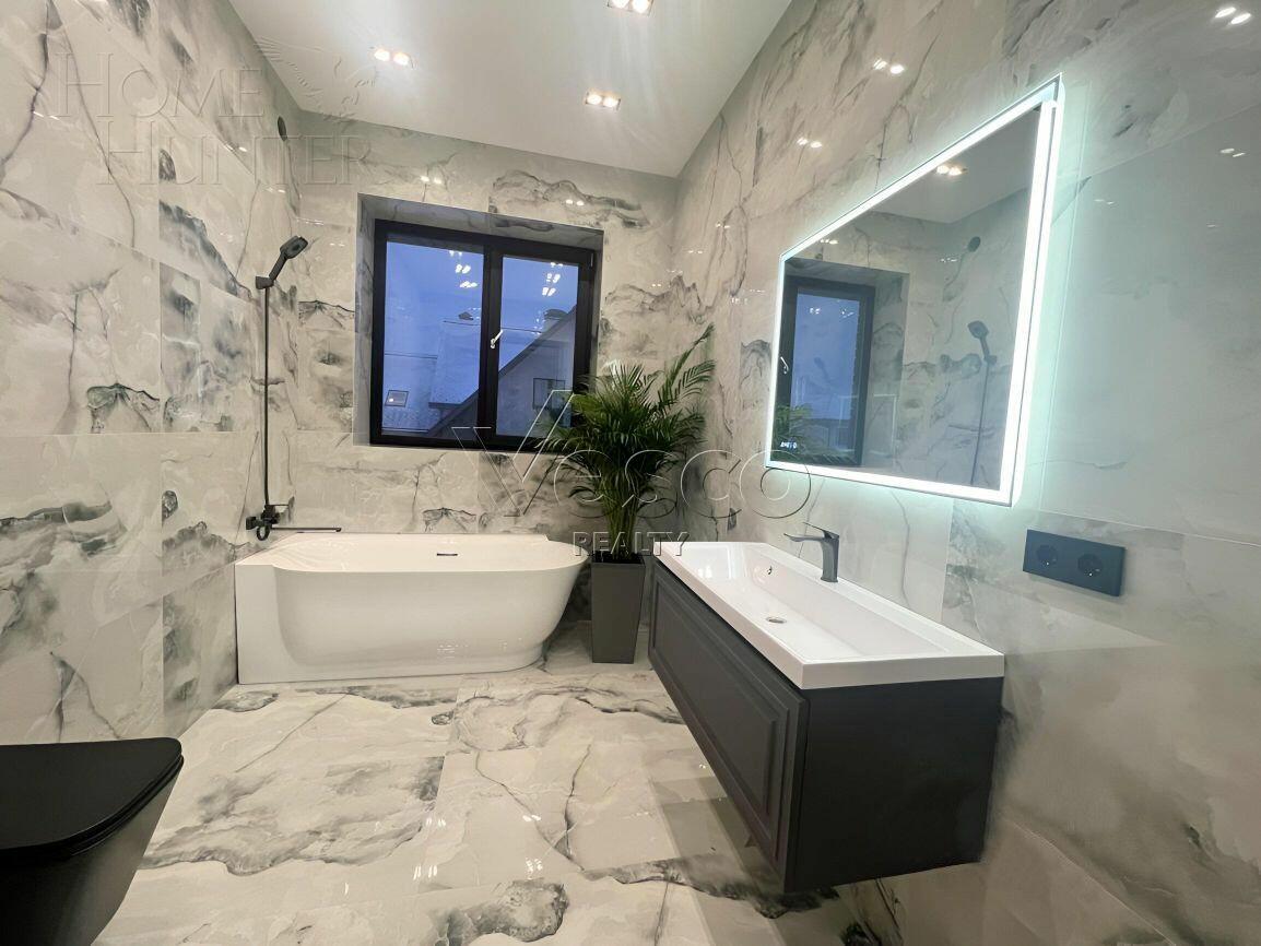 2-этажный коттедж 306 м² с отделкой