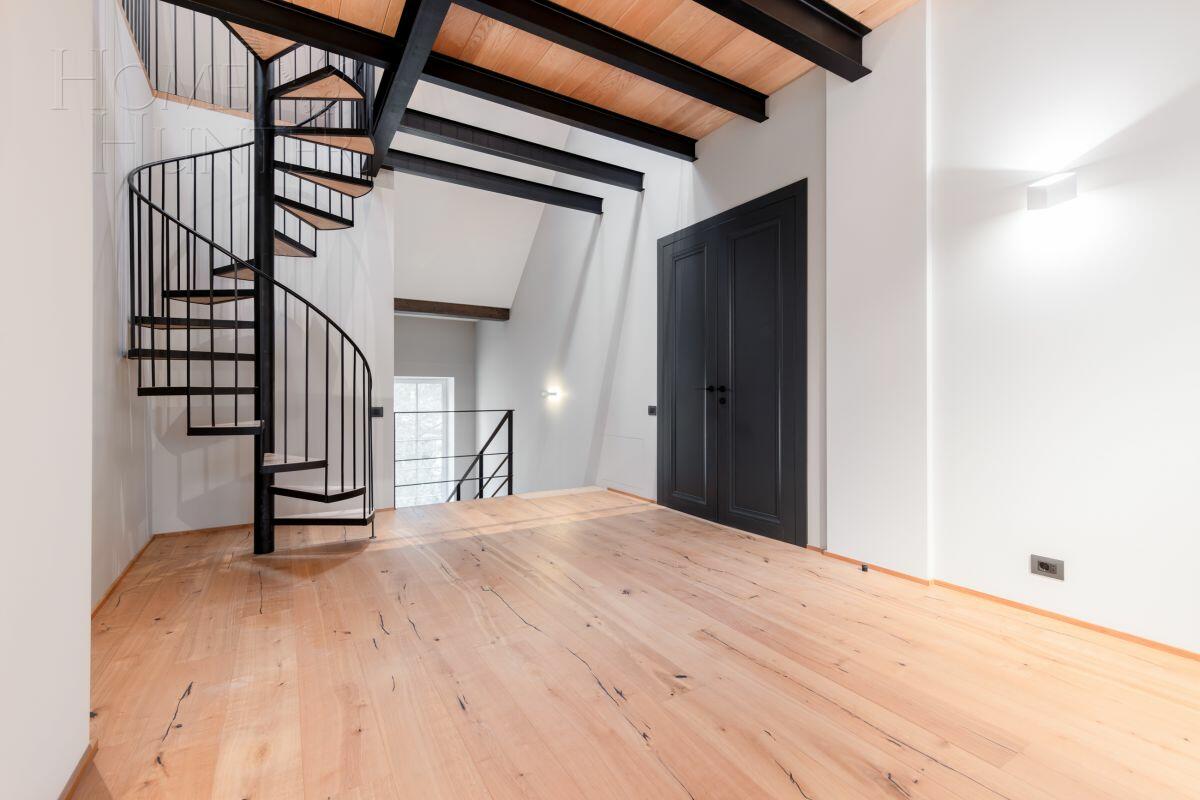 2-этажный коттедж 467 м² с отделкой