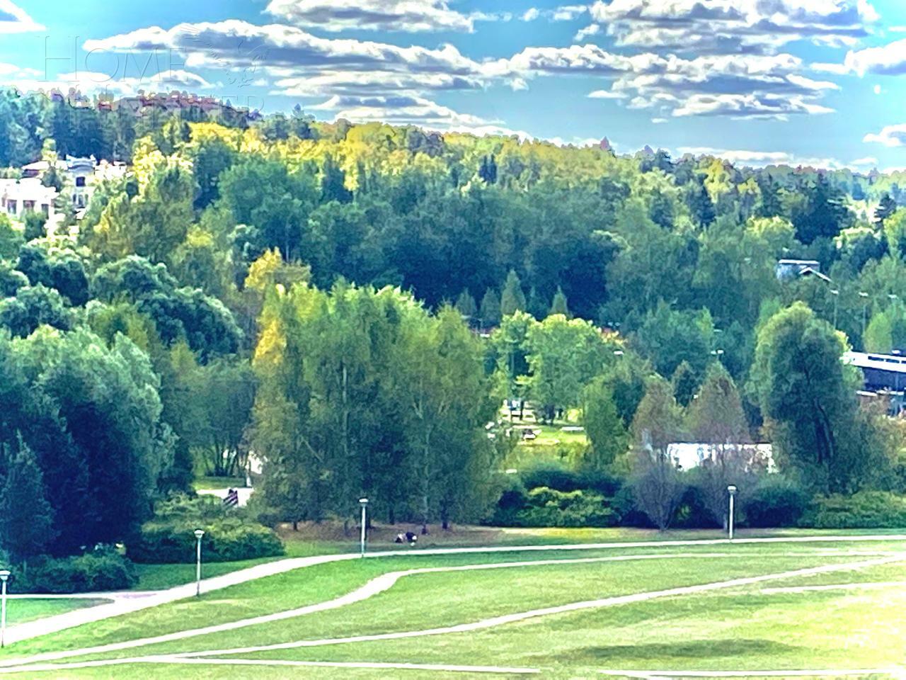 5-КОМН. КВАРТИРА С ОТДЕЛКОЙ 220.3 М² НА 2 ЭТАЖЕ