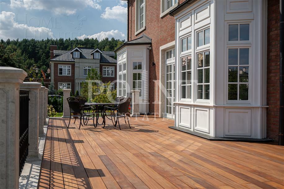 2-этажный коттедж 980 м² с отделкой