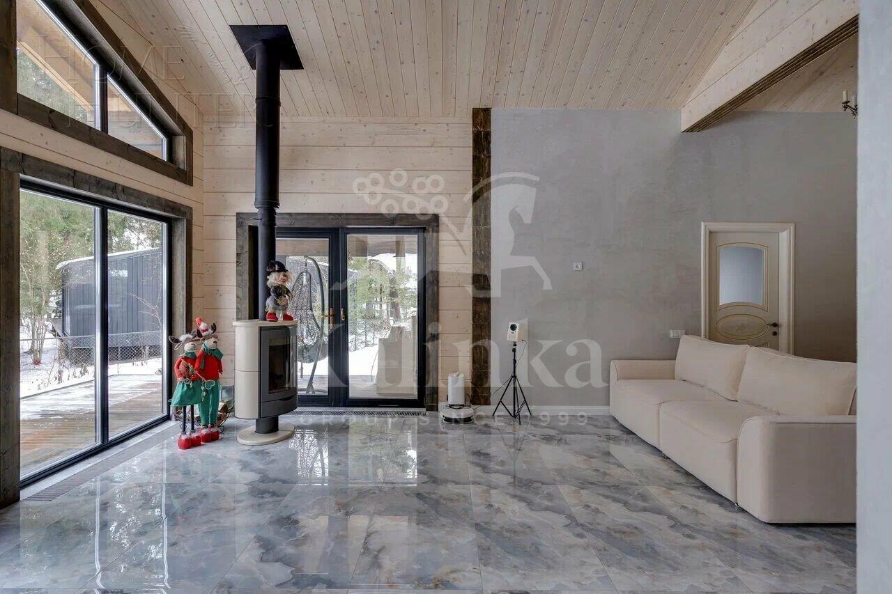 1-этажный коттедж 210 м² с отделкой