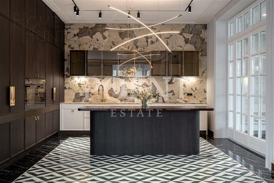 2-этажный коттедж 980 м² с отделкой