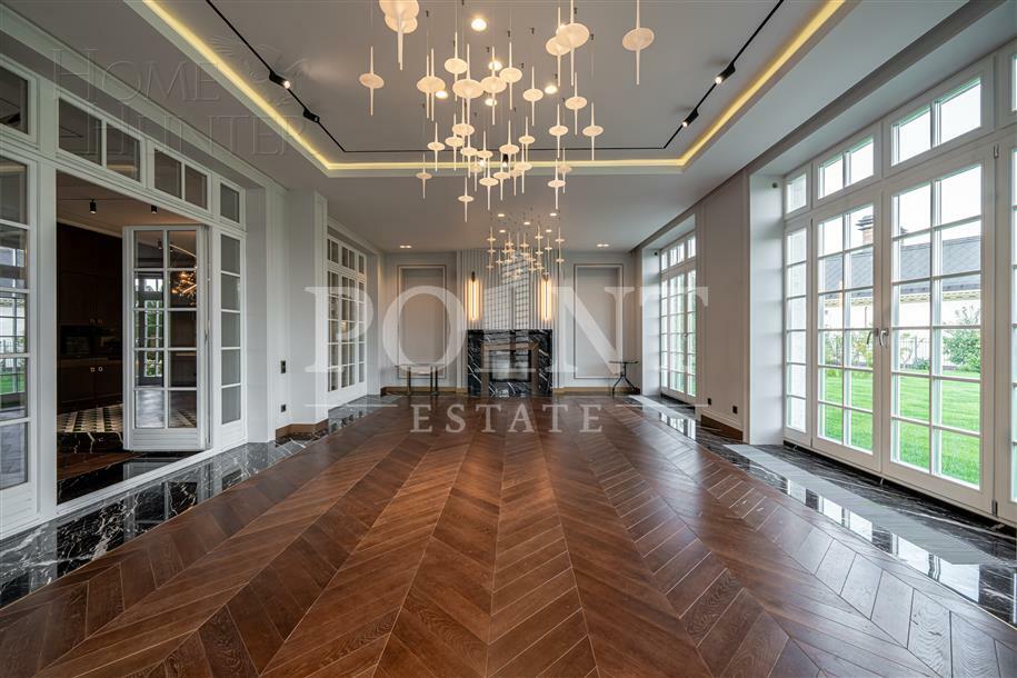 2-этажный коттедж 980 м² с отделкой