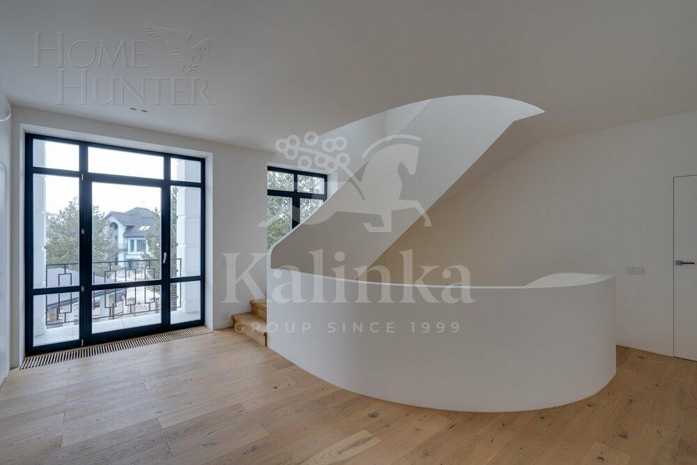 2-этажный коттедж 530 м² с отделкой