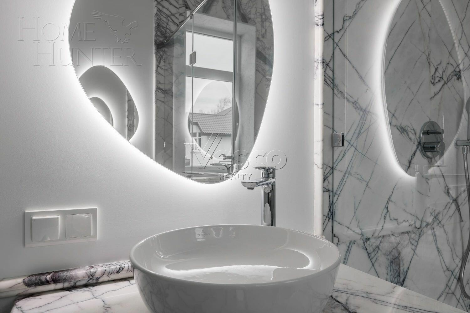 2-этажный коттедж 400 м² с отделкой