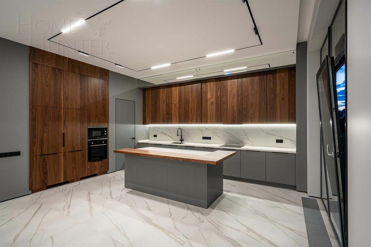 2-этажный коттедж 604 м² с отделкой