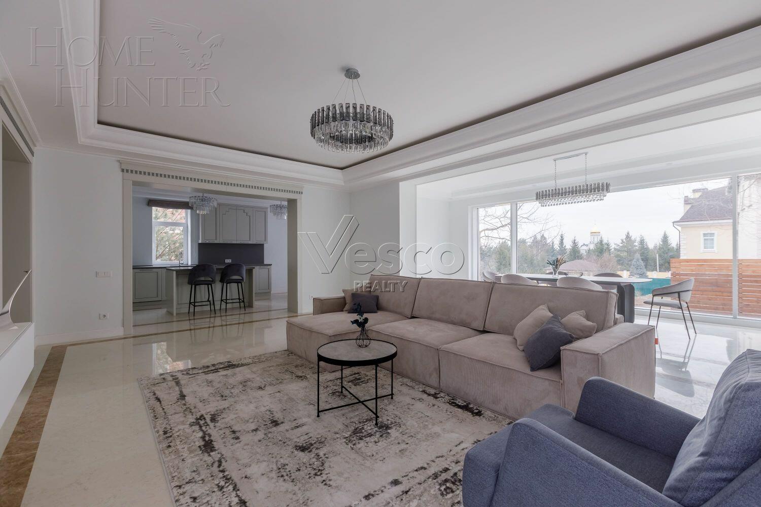 2-этажный коттедж 400 м² с отделкой