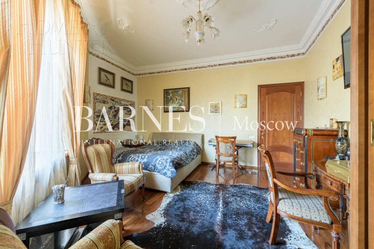 3-КОМН. КВАРТИРА С ОТДЕЛКОЙ 103 М² НА 2 ЭТАЖЕ