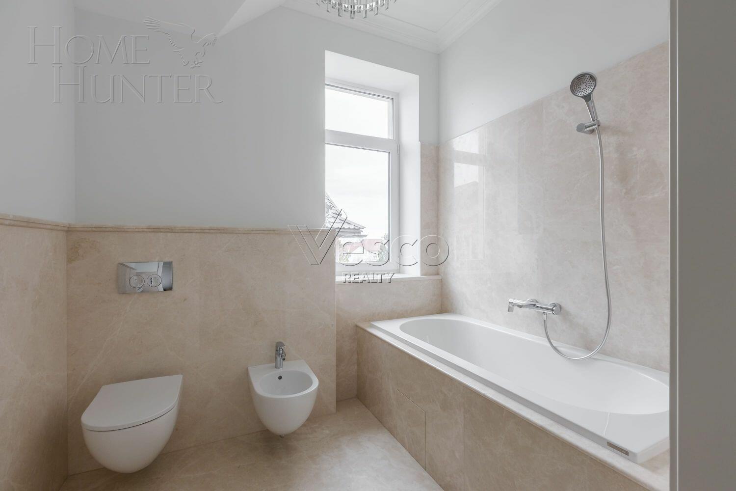 2-этажный коттедж 400 м² с отделкой