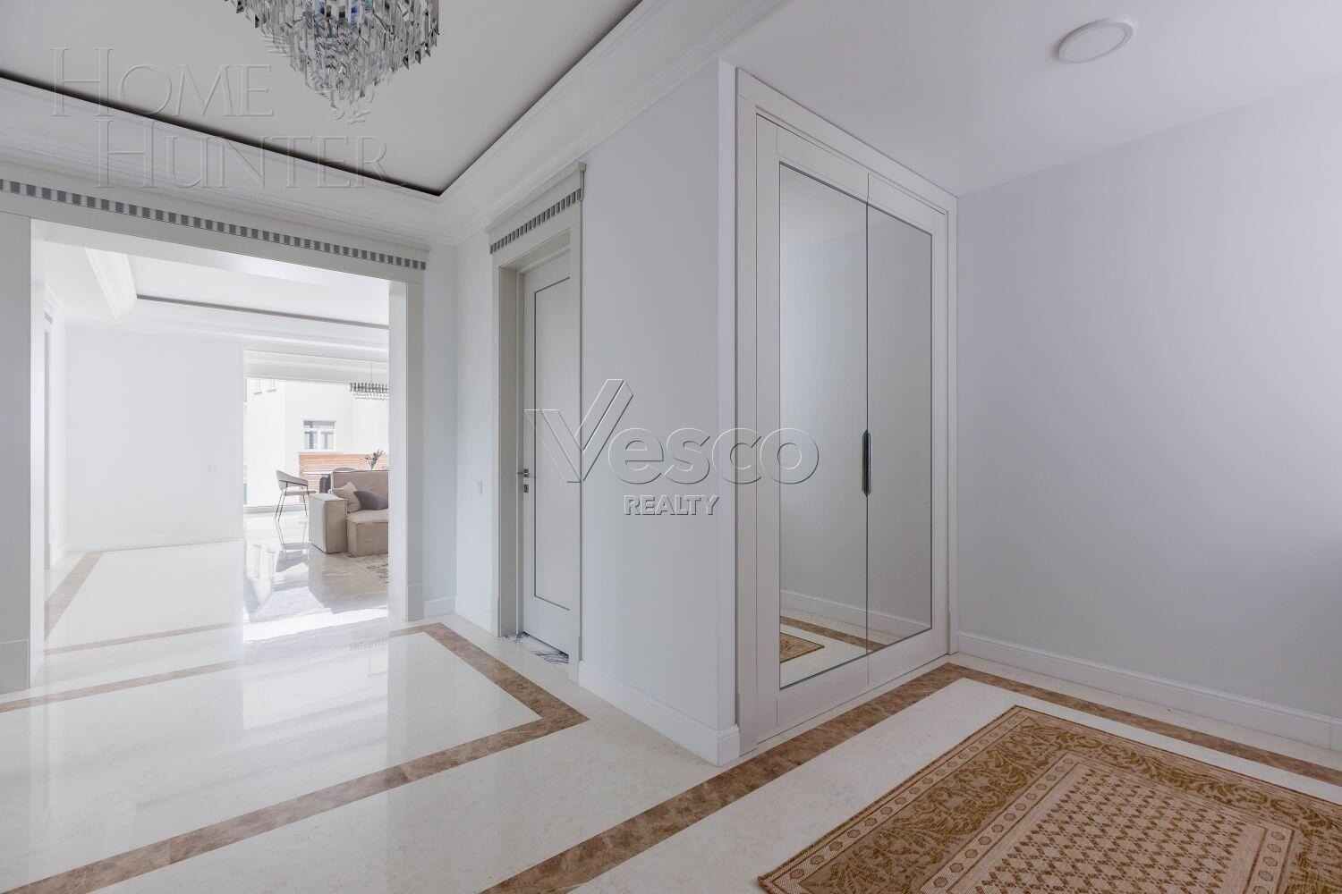 2-этажный коттедж 400 м² с отделкой