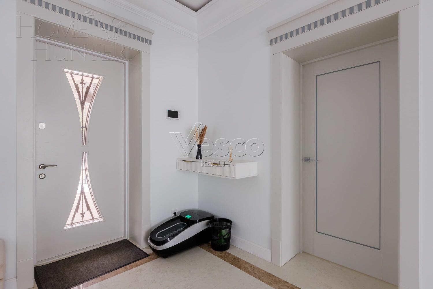 2-этажный коттедж 400 м² с отделкой