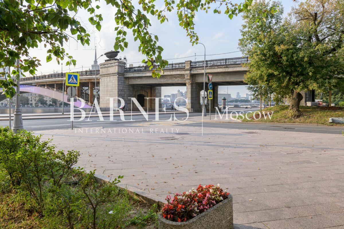 3-КОМН. КВАРТИРА С ОТДЕЛКОЙ 103 М² НА 2 ЭТАЖЕ