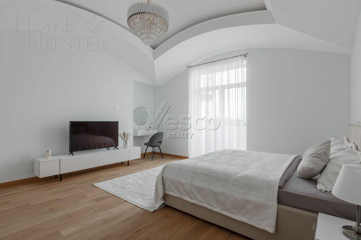 2-этажный коттедж 400 м² с отделкой