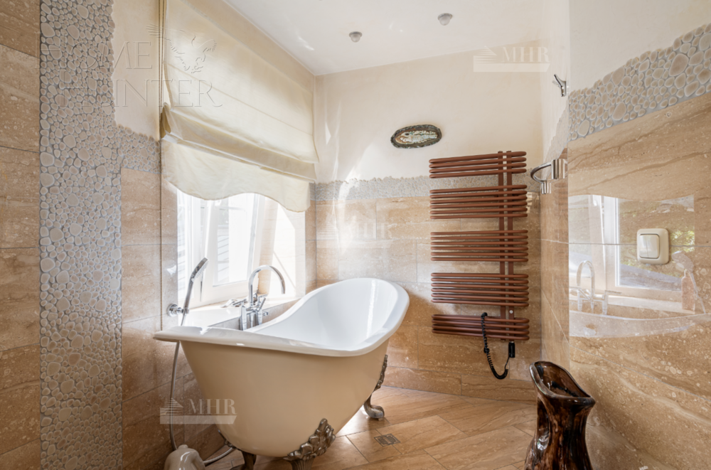 3-этажный коттедж 678 м² с отделкой