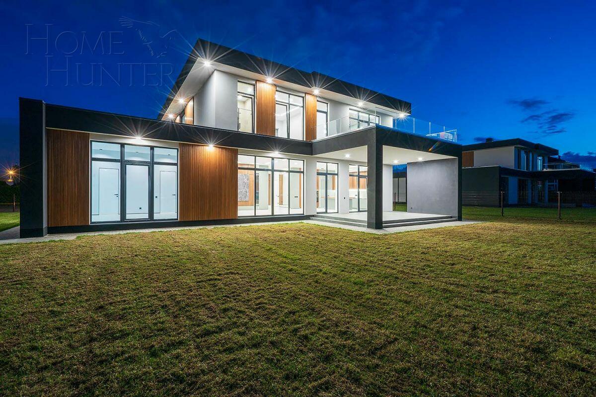 2-этажный коттедж 604 м² с отделкой