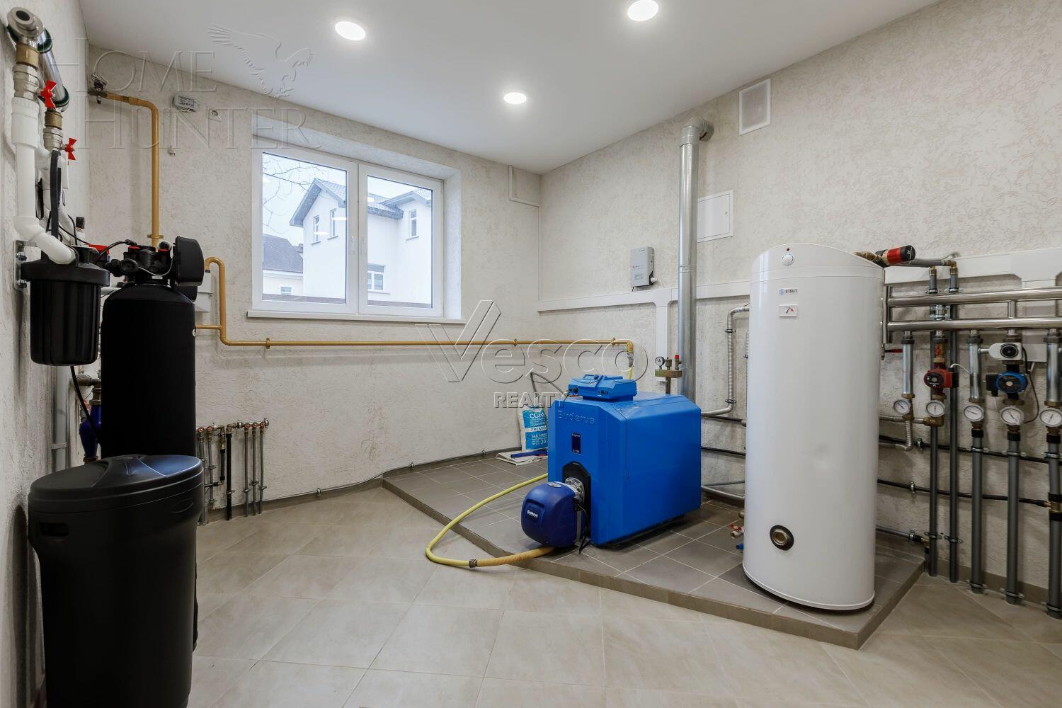 2-этажный коттедж 400 м² с отделкой