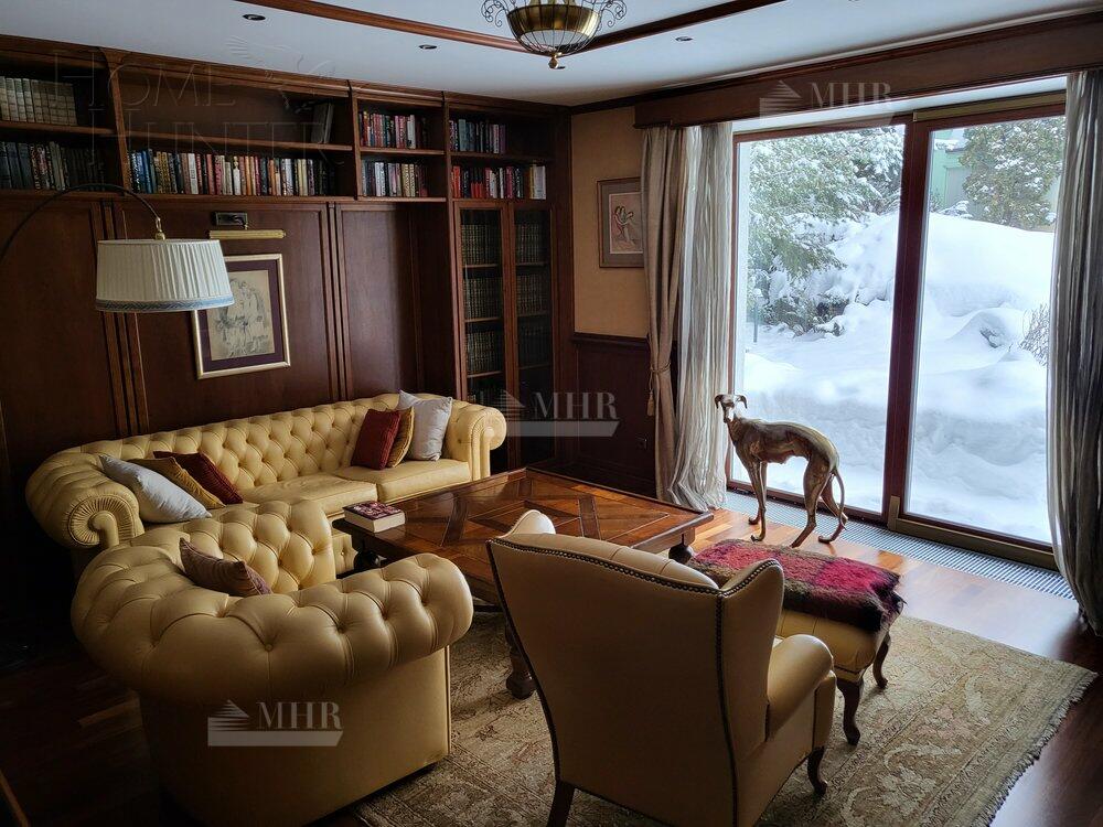 3-этажный коттедж 678 м² с отделкой