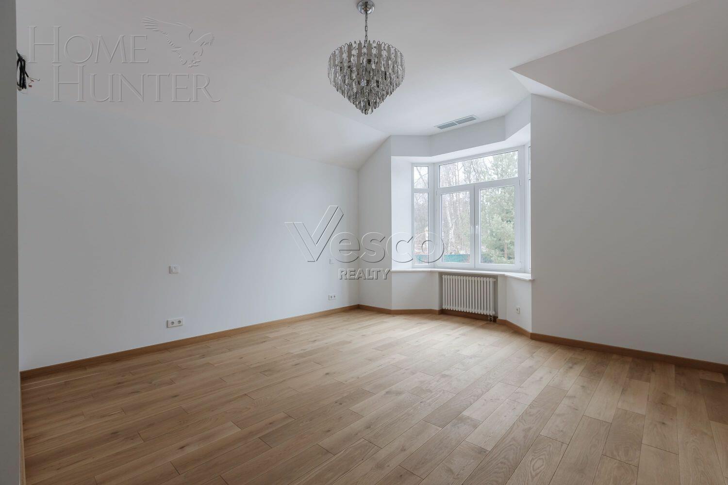 2-этажный коттедж 400 м² с отделкой