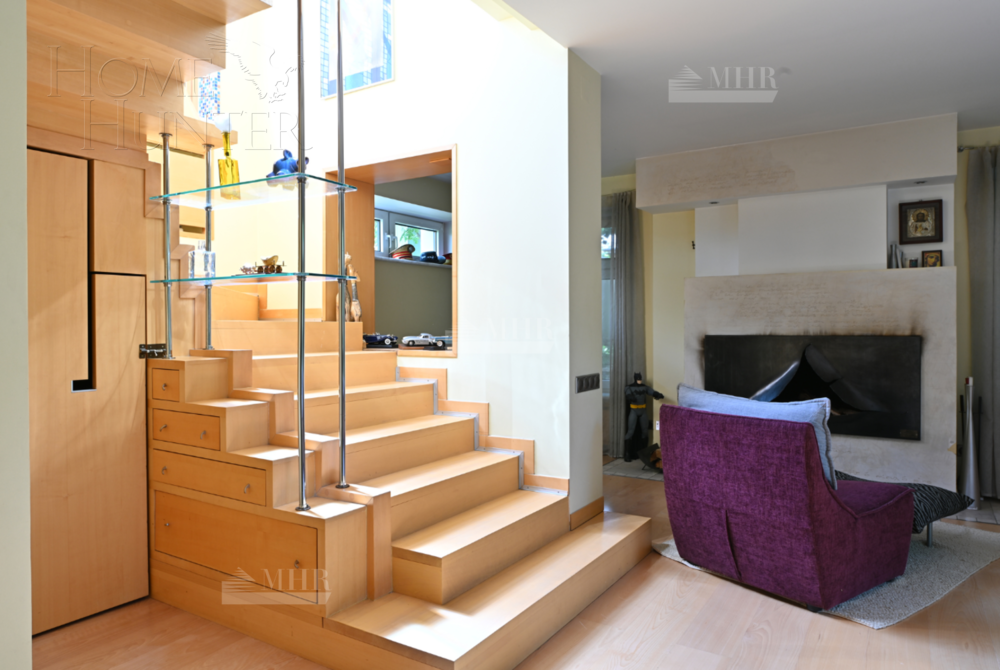 3-этажный коттедж 678 м² с отделкой