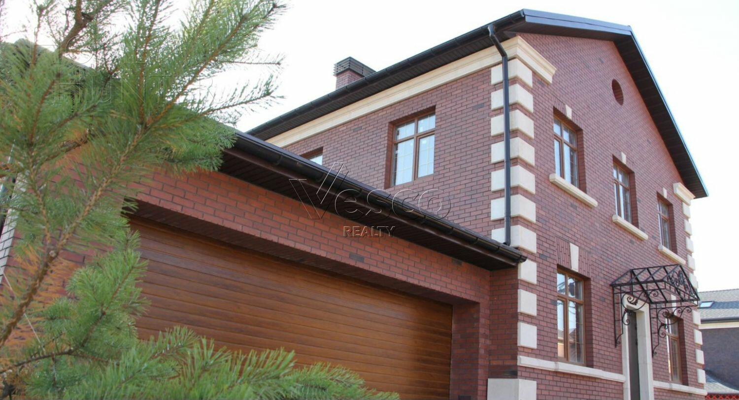 2-этажный коттедж 320 м² без отделки