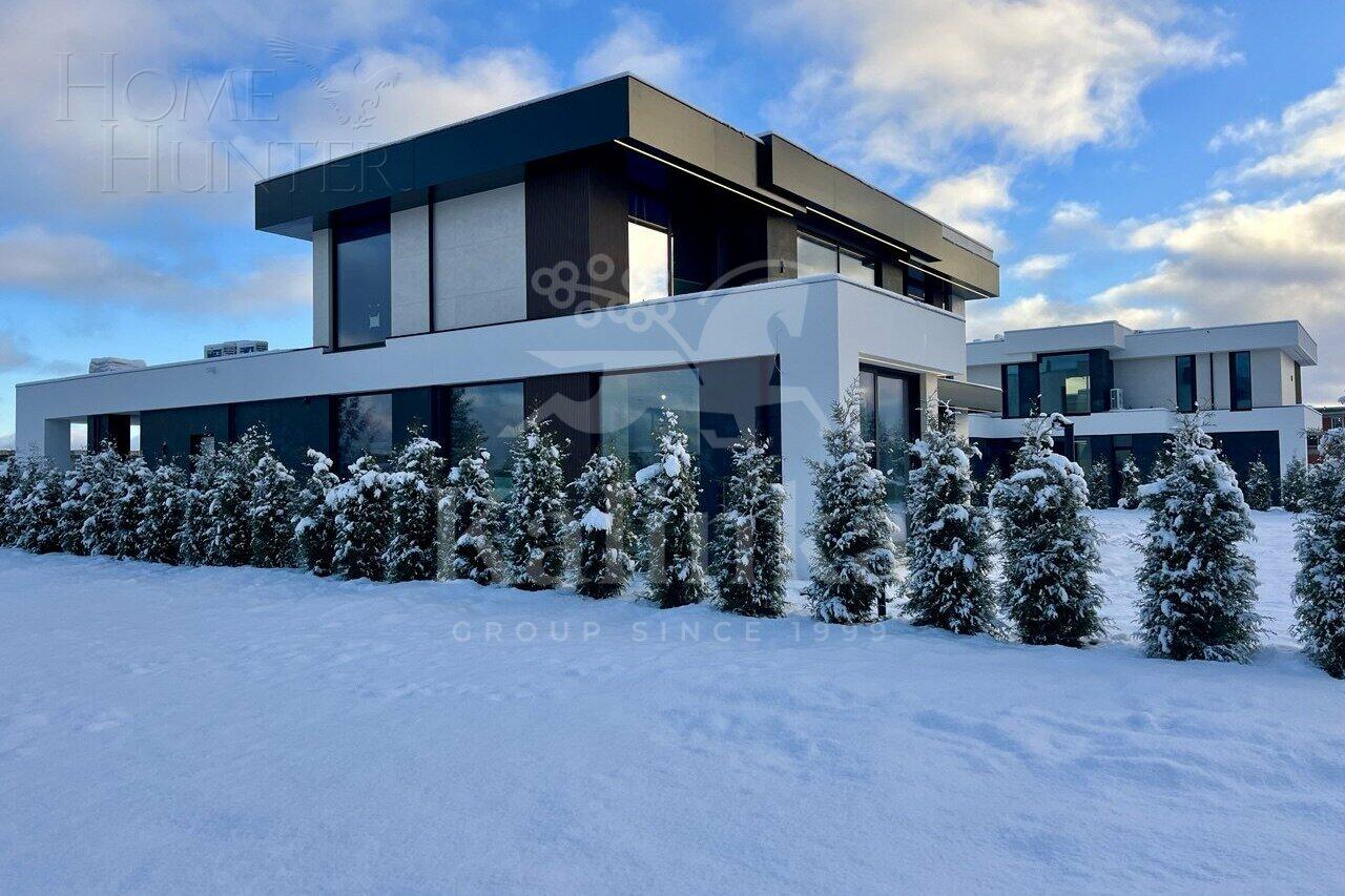 2-этажный коттедж 550 м² без отделки