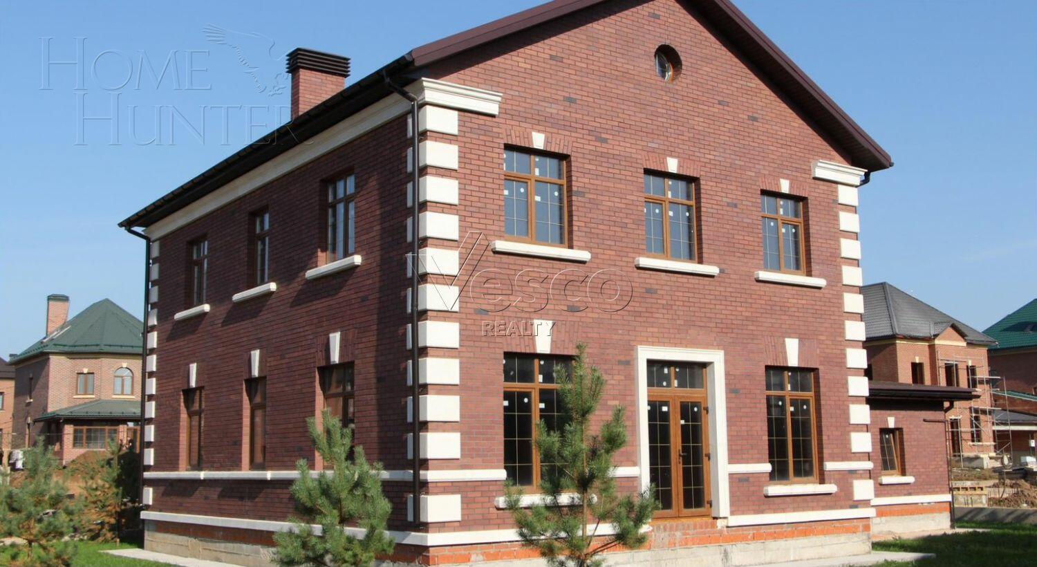 2-этажный коттедж 320 м² без отделки