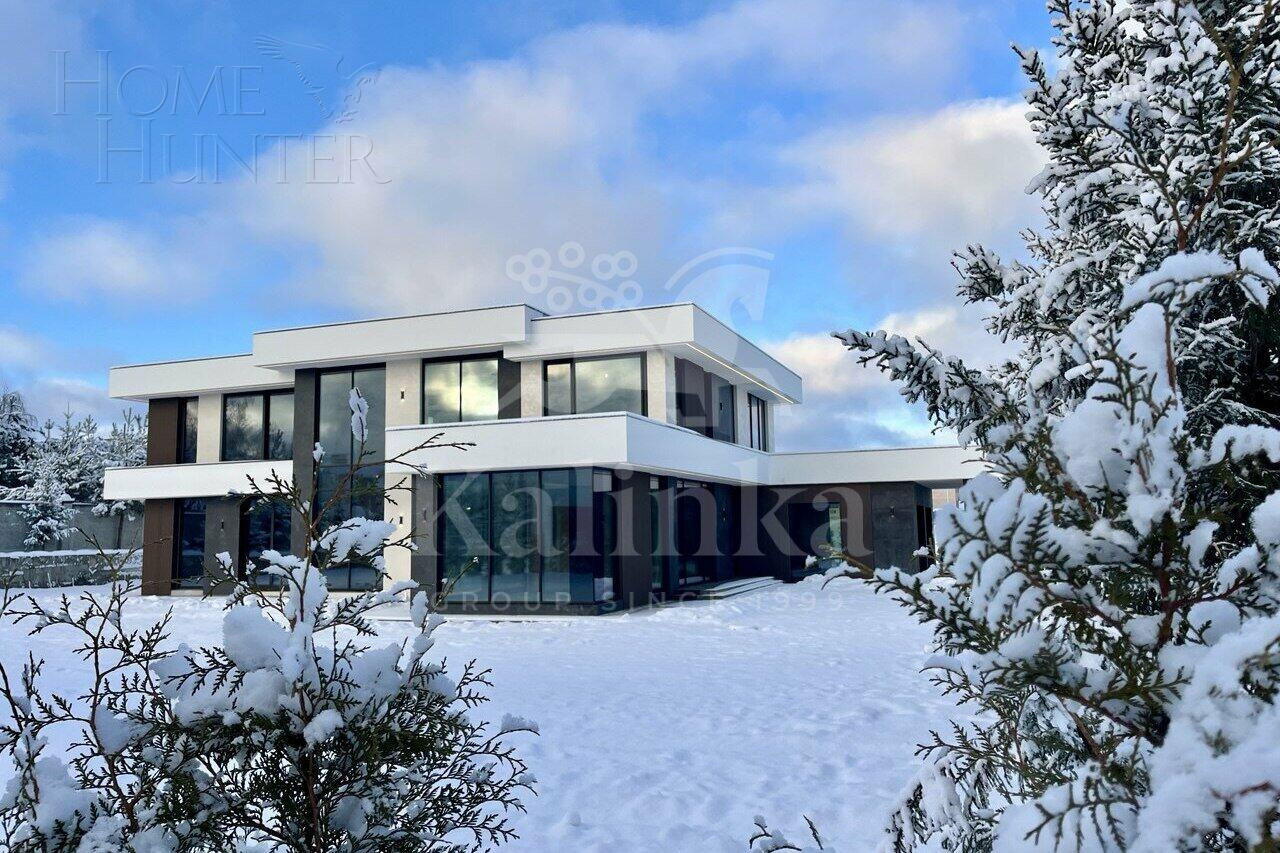 2-этажный коттедж 550 м² без отделки