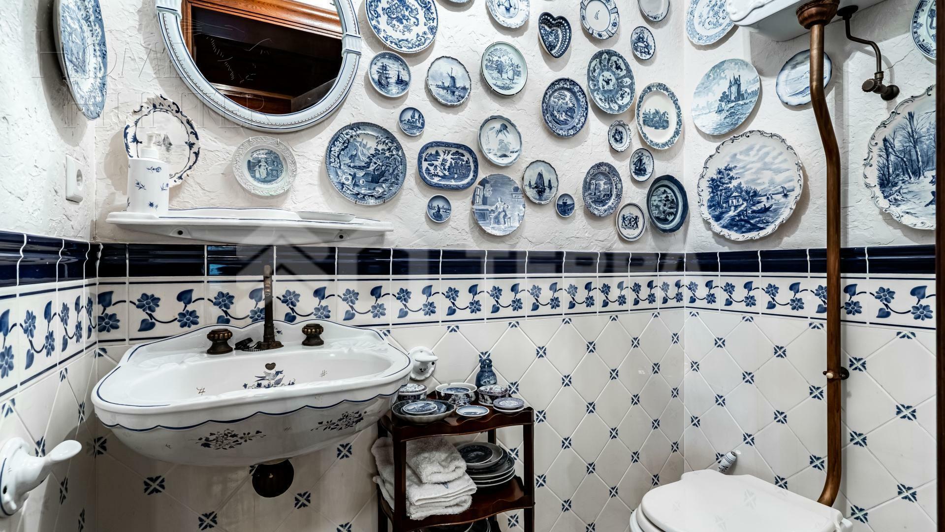 2-этажный коттедж 600 м² с отделкой