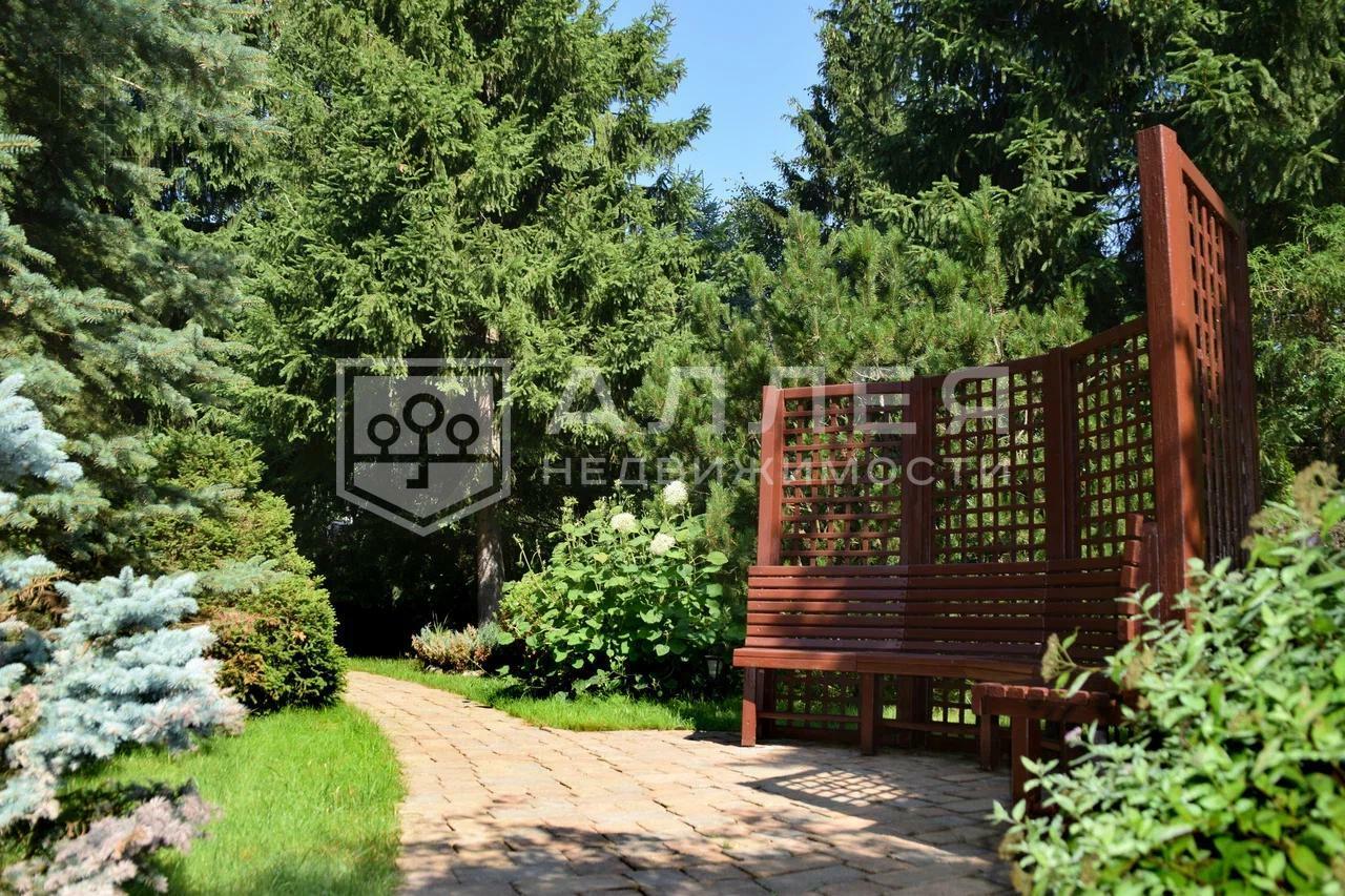 2-этажный коттедж 1 100 м² с отделкой