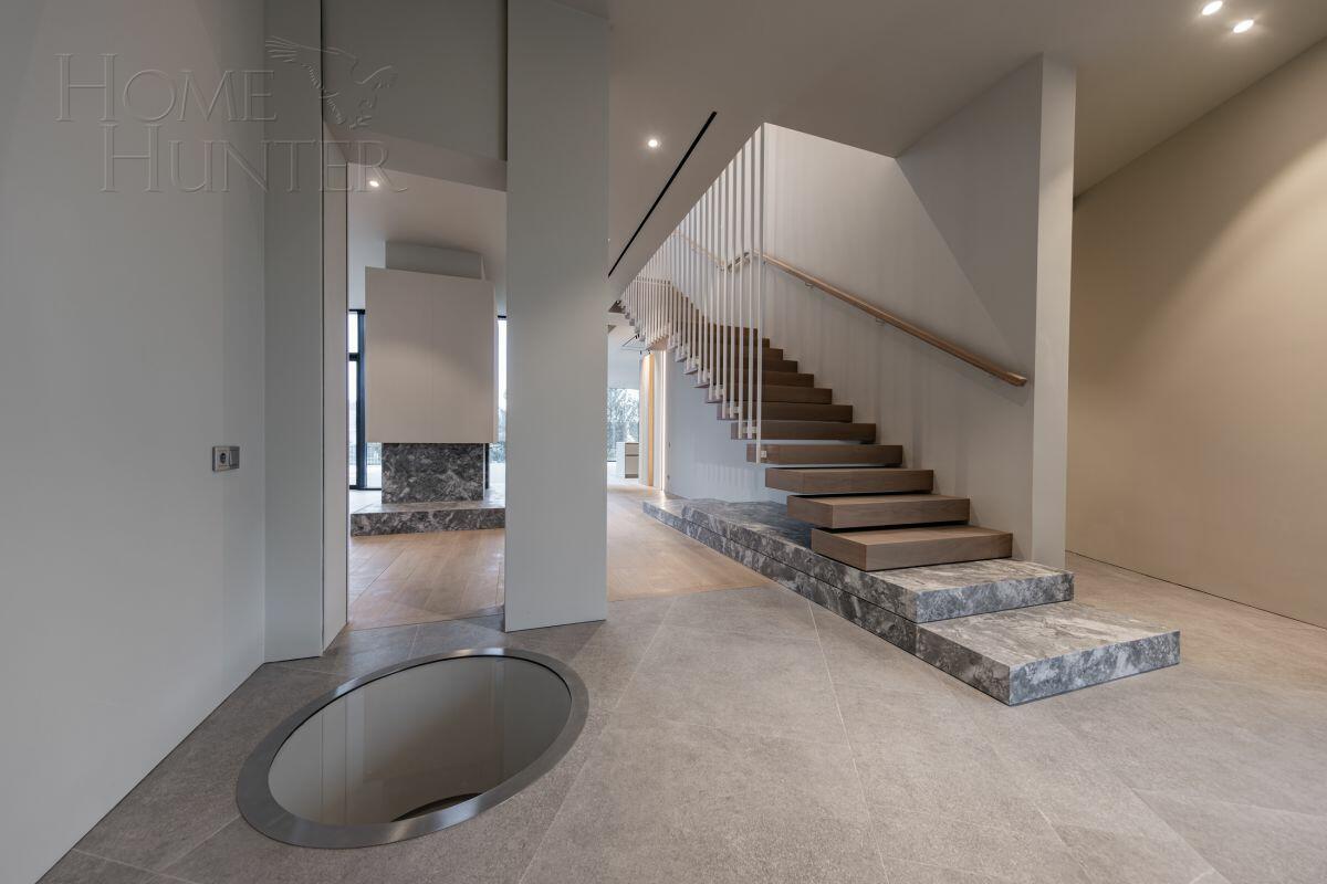 2-этажный коттедж 830 м² с отделкой