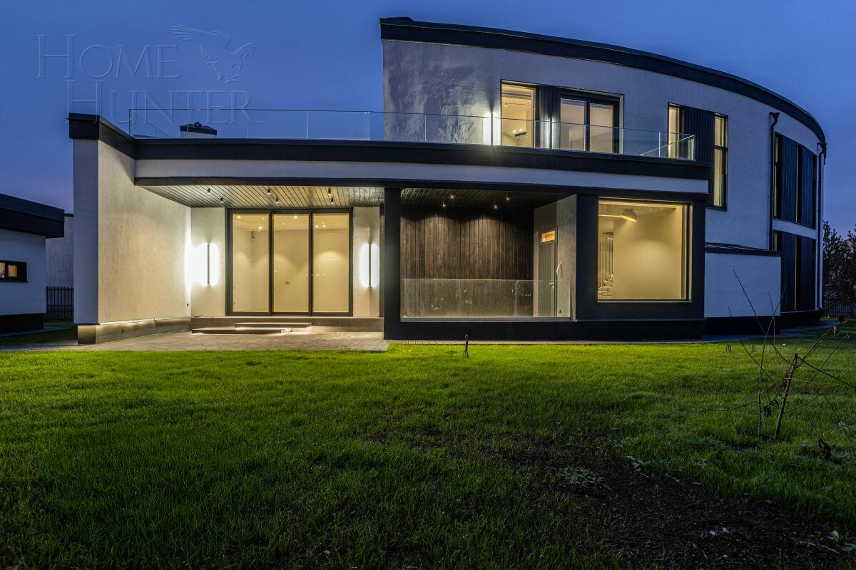 2-этажный коттедж 830 м² с отделкой