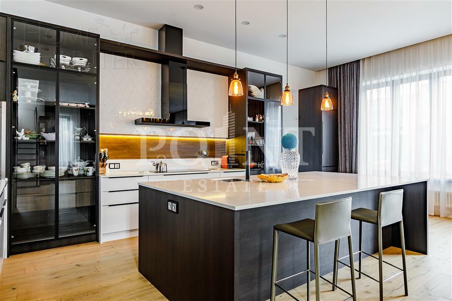 2-этажный коттедж 400 м² с отделкой