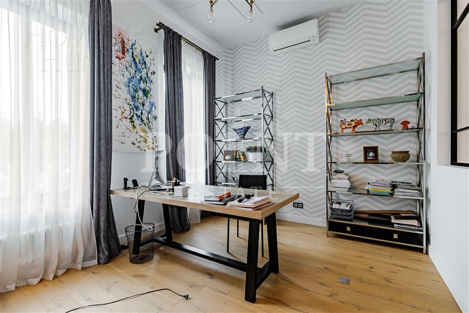 2-этажный коттедж 400 м² с отделкой