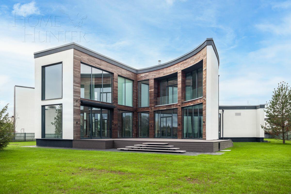 2-этажный коттедж 830 м² с отделкой