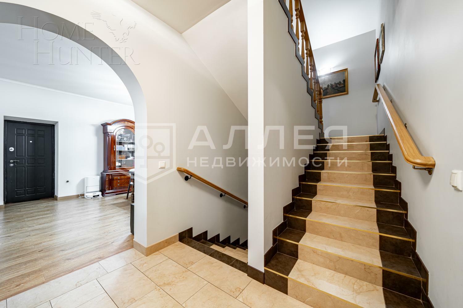 2-этажный таунхаус 360 м² с отделкой