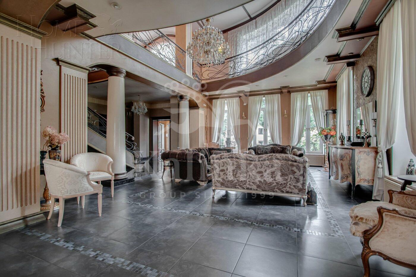 2-этажный коттедж 1 200 м² с отделкой