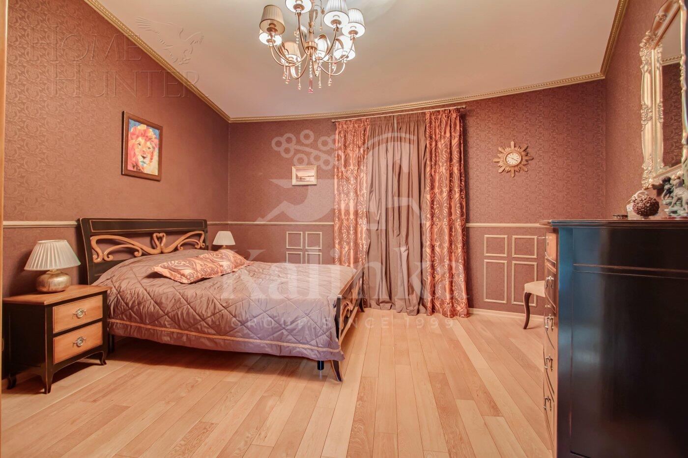 2-этажный коттедж 1 200 м² с отделкой