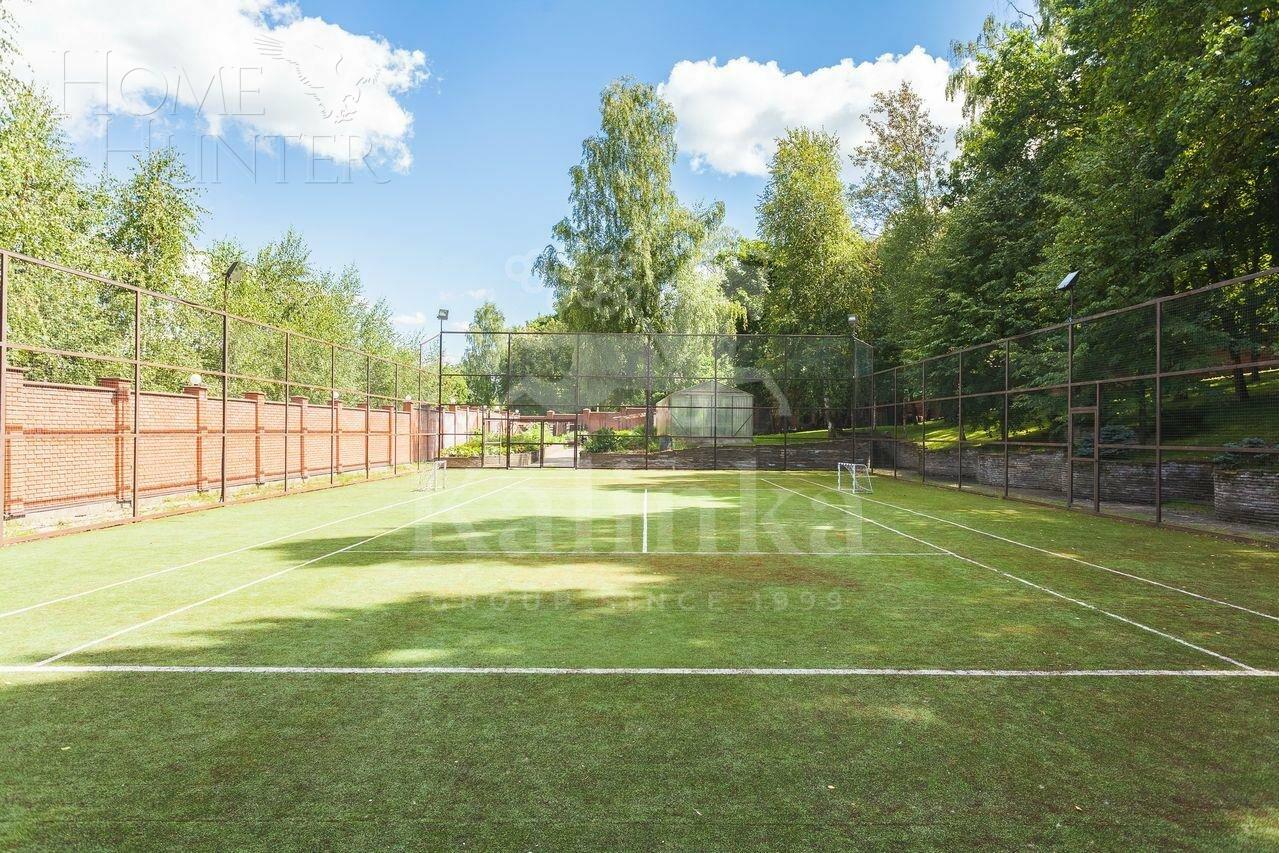 2-этажный коттедж 1 500 м² с отделкой