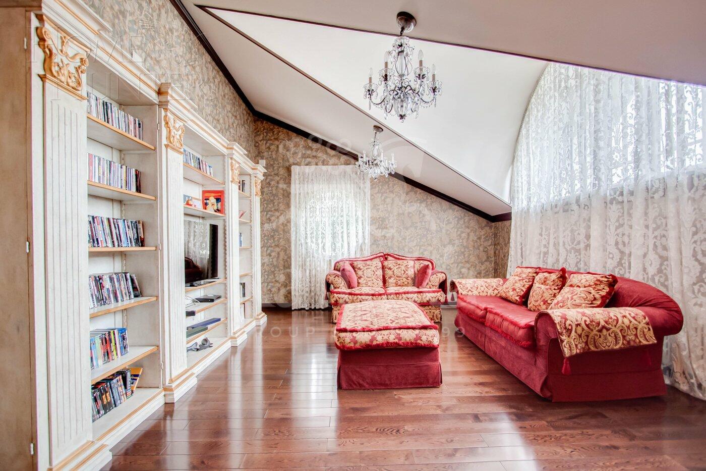 2-этажный коттедж 1 200 м² с отделкой