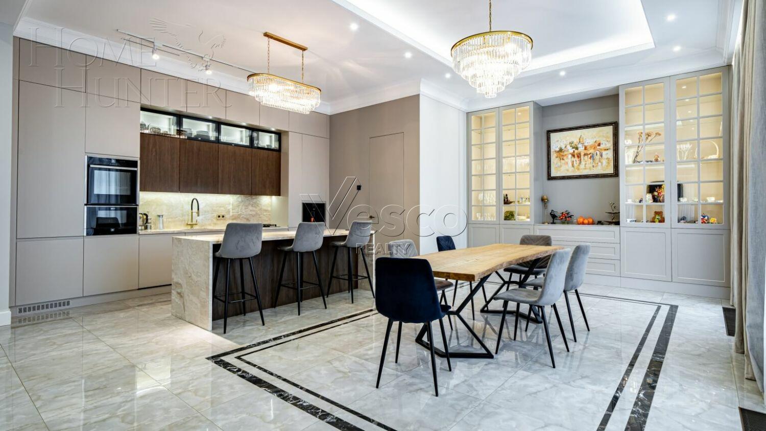 2-этажный коттедж 490 м² с отделкой