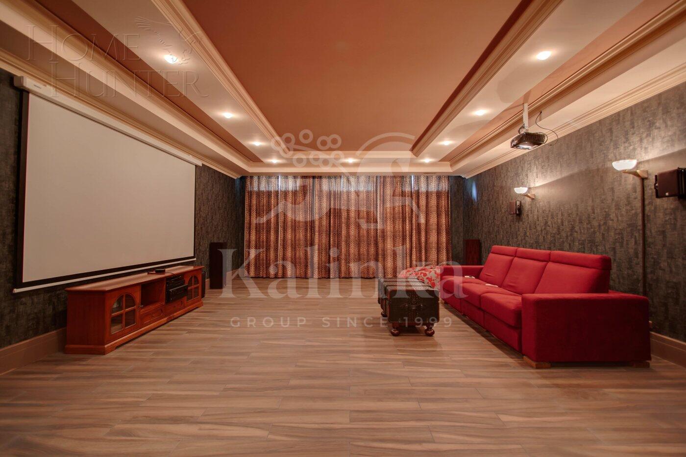 2-этажный коттедж 1 200 м² с отделкой