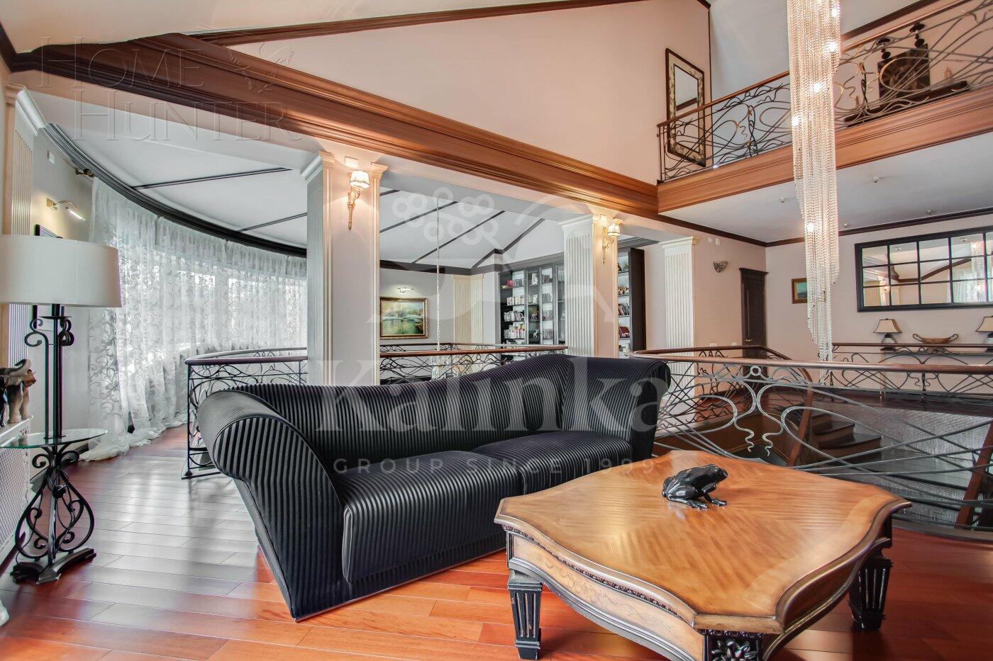 2-этажный коттедж 1 200 м² с отделкой
