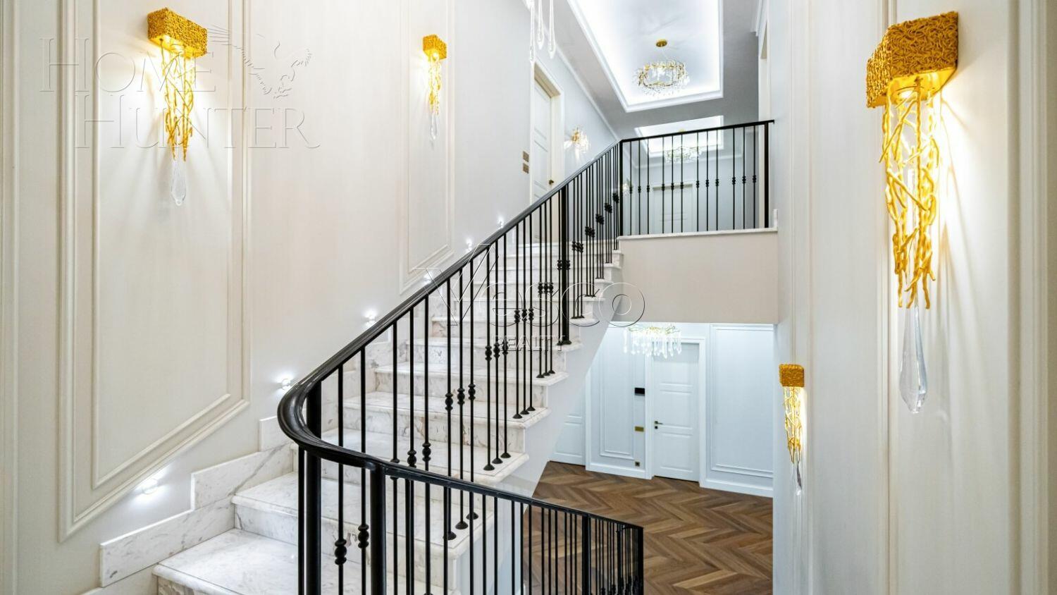 2-этажный коттедж 490 м² с отделкой