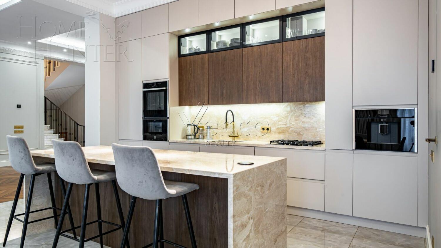 2-этажный коттедж 490 м² с отделкой