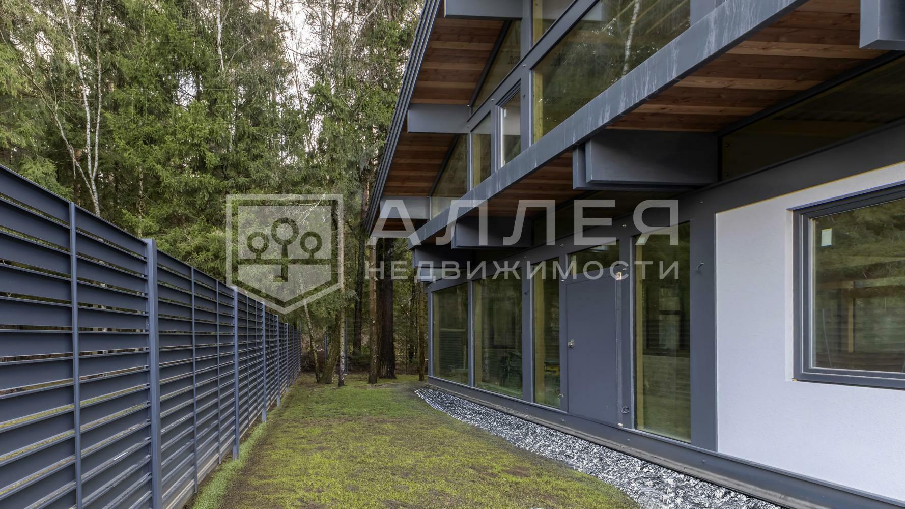 2-этажный коттедж 365 м² без отделки