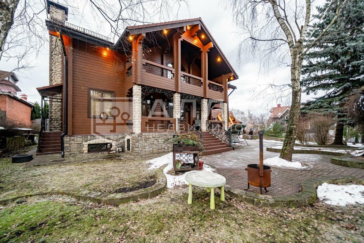 2-этажный коттедж 1 012 м² с отделкой