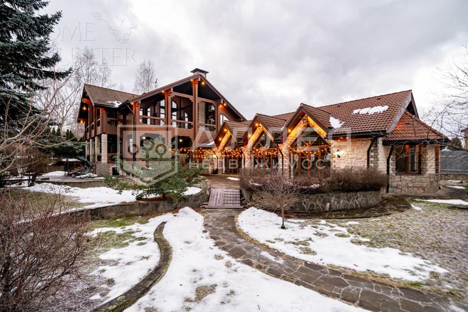 2-этажный коттедж 1 012 м² с отделкой