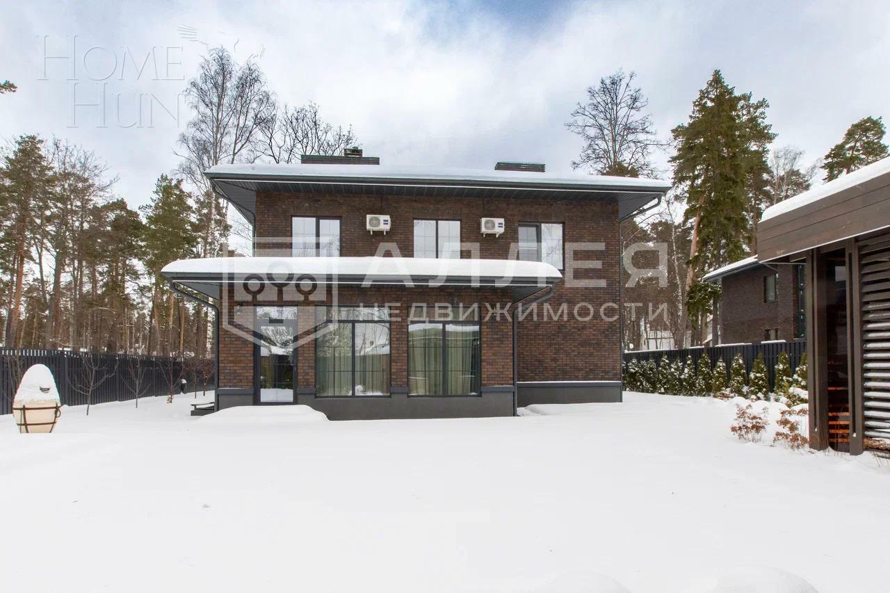 2-этажный коттедж 500 м² с отделкой