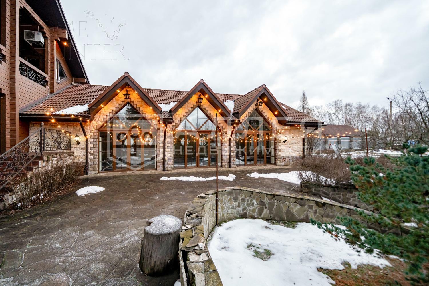 2-этажный коттедж 1 012 м² с отделкой